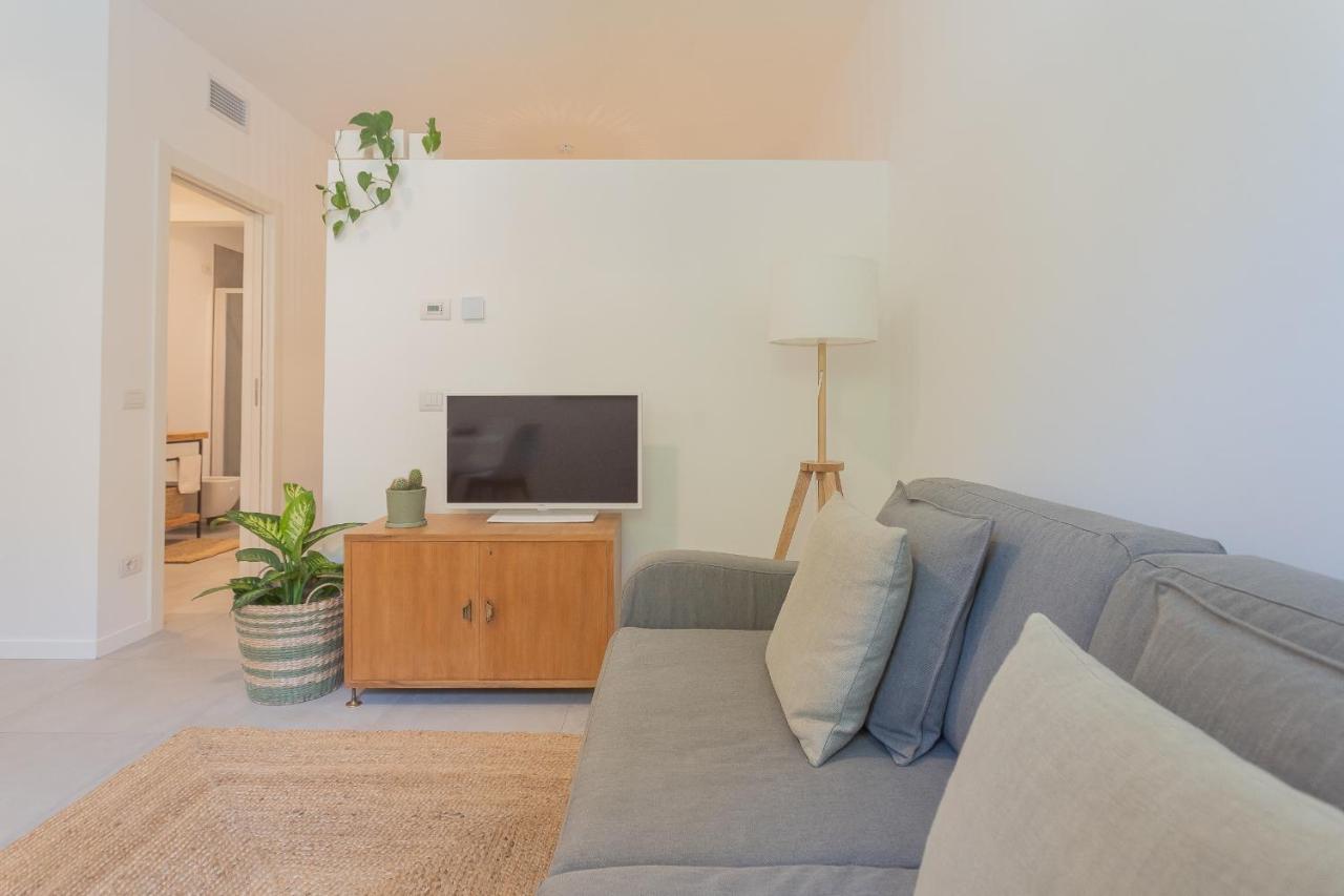Ginepro & Salvia Apartments In Como By Rent All Como Eksteriør billede