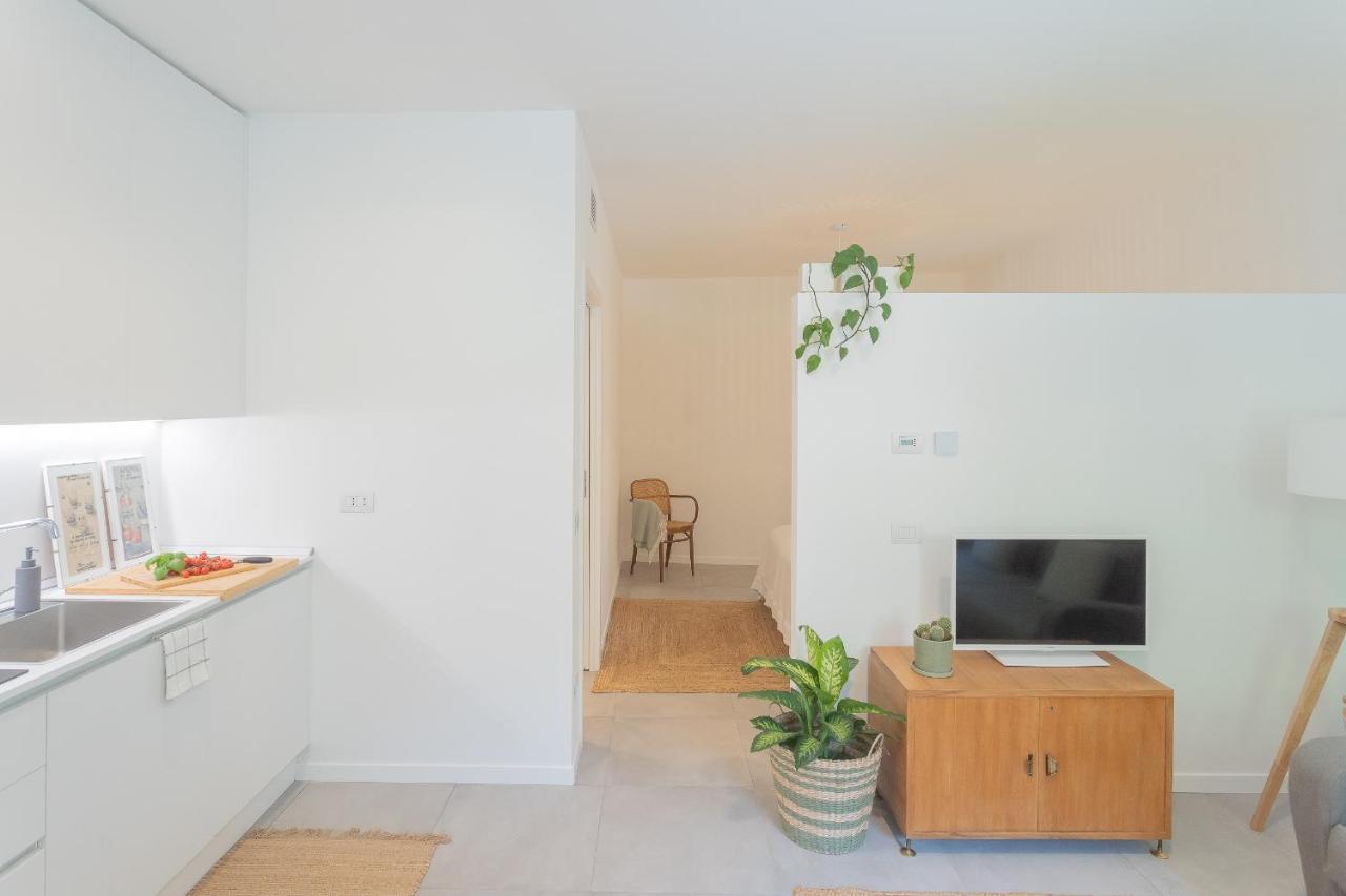 Ginepro & Salvia Apartments In Como By Rent All Como Eksteriør billede